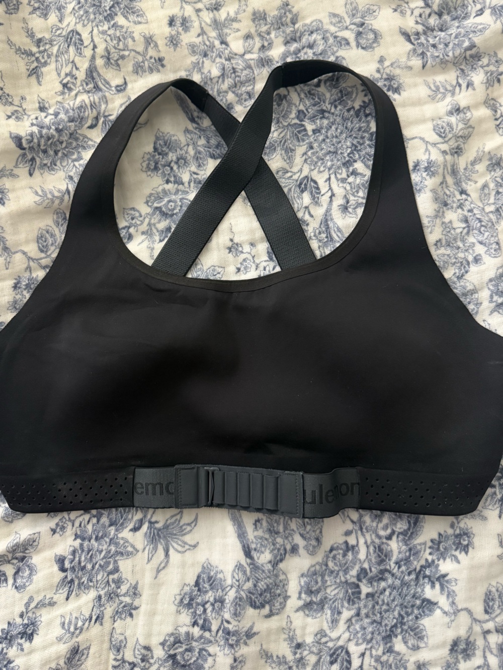 Lululemon Biker Shorts + Sports Bra Bundle – Size 6 / Small - Picture 10 of 12